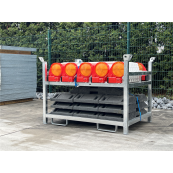 SET 3 | with 10 traffic panels, plates, lights | on stock and trasport pallet | with foil type RA2/B, red/white | on one side arrowed | BASt turn traffic panel